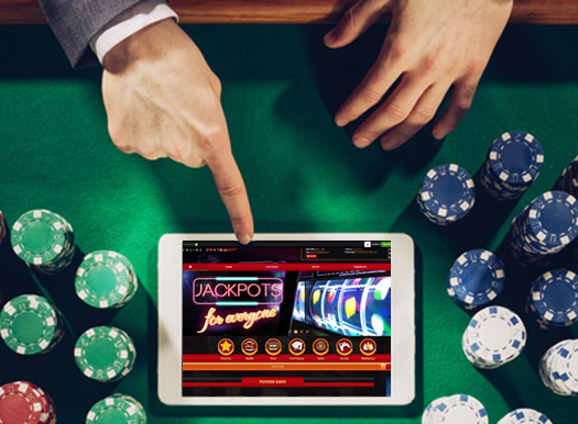 Experience Luxury Gaming at The High Roller Online Casino -382939342